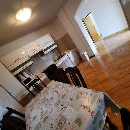 Anita Apartment Vir Bagian luar foto