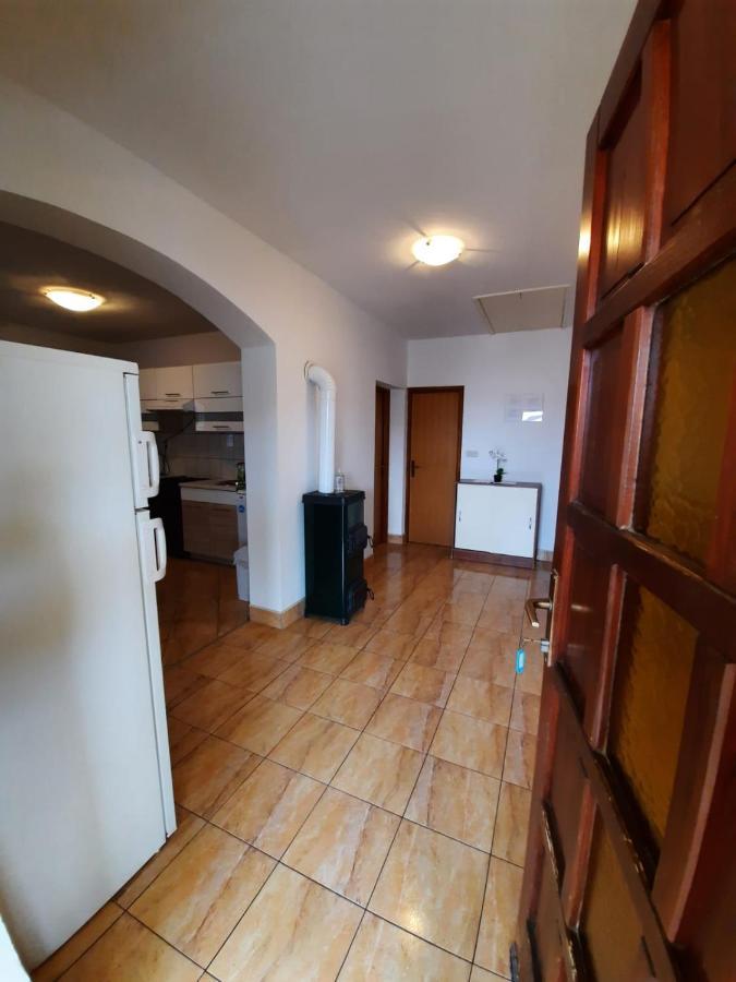 Anita Apartment Vir Bagian luar foto