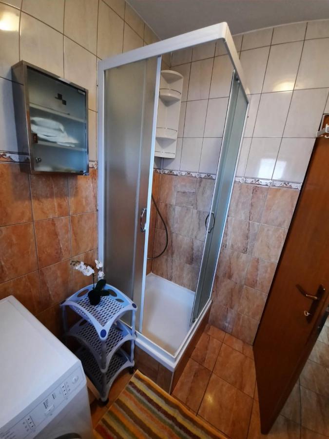Anita Apartment Vir Bagian luar foto